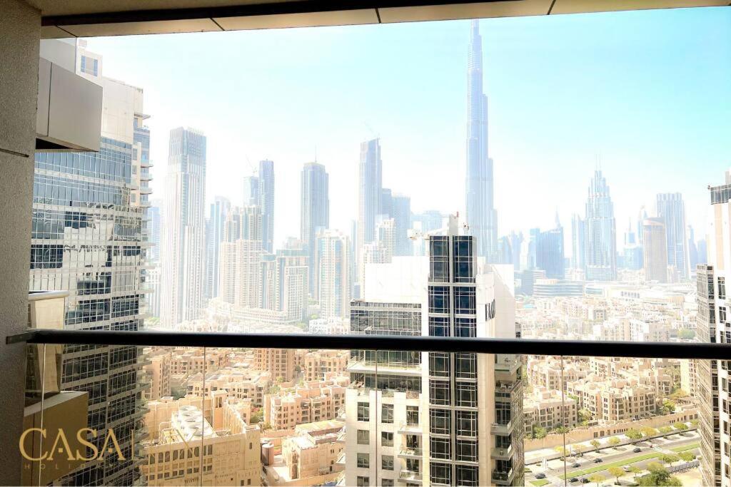 Lovely Big Studio W/ Burj Khalifa View In Downtown Дубай Экстерьер фото