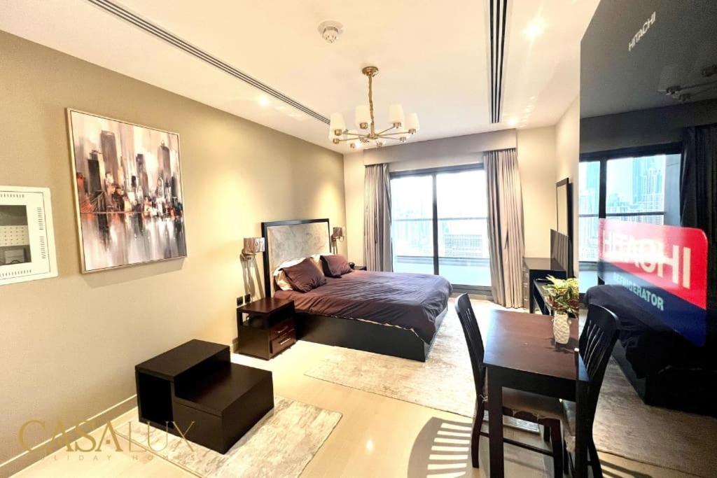 Lovely Big Studio W/ Burj Khalifa View In Downtown Дубай Экстерьер фото